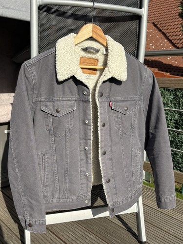 Levi type sherpa trucker - 3,